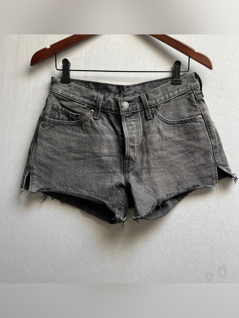 Levi's 501 Button Fly High Rise Cutoff Denim Shorts Black Wash Size 27